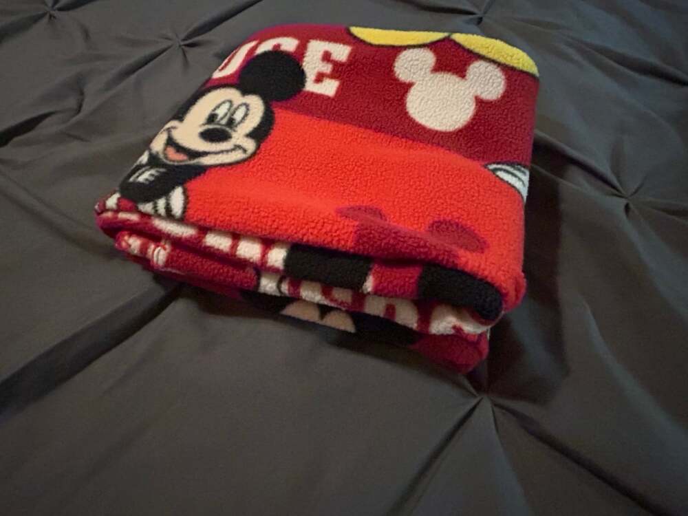 Vintage Mickey Mouse Red and White Throw Blanket 49x36 “
